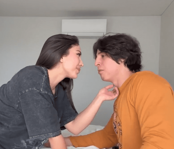 gatouzo with demisa spains girl