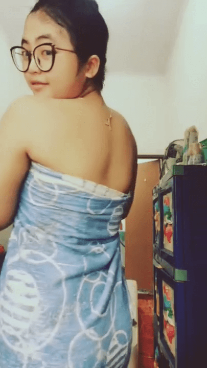 yola miss piyu kasih video mandi ke ayang