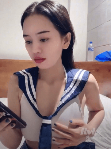 ngewe brutal sang pacar di hotel
