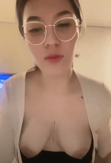 Tante Ica Pulang Kerja Bos Ngajak ke Hotel