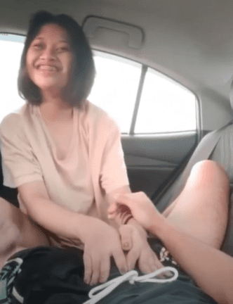 bondol sange ngewe di mobil