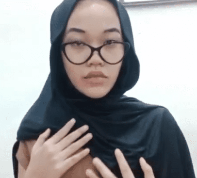 hijab colmek squirting