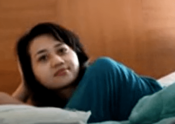 DOSEN DAN MAHASISWI CHECK IN