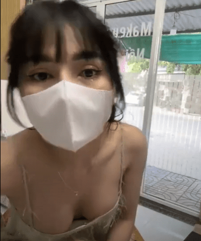 gadis colmek exib di tempat kerja