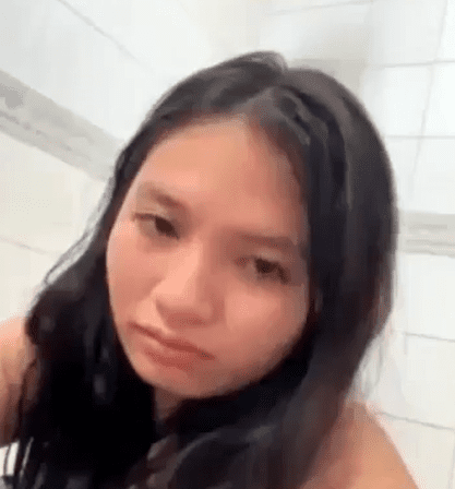 abg main di toilet rumah cowoknya