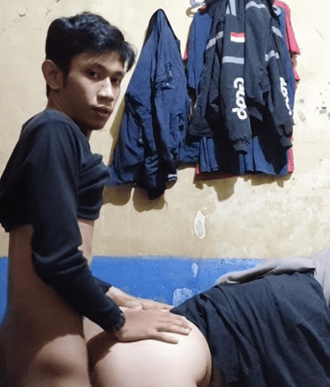 hijab ajak suami ngewe di kost