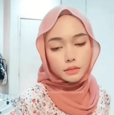 hijab memek pink cantik colmek