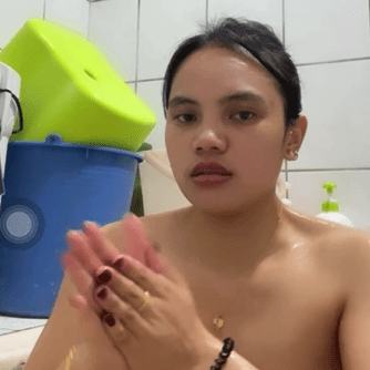 tante vcs sama brondong