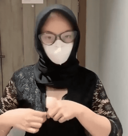 hijab cantik kebaya hitam