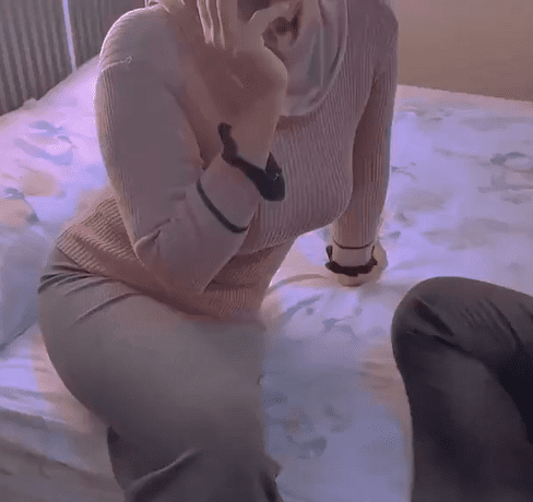 ukthi ngewe sama selingkuhan sambil telpon suami