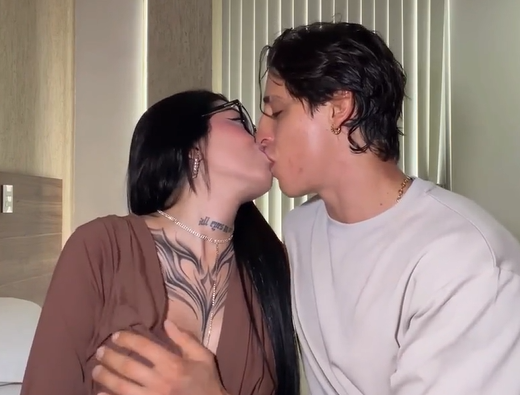 gatuozo ngewe gadis montok memek tembem