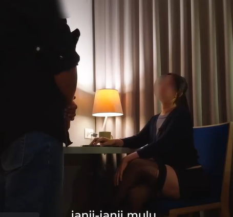 DEMI SKRIPSI PUASIN DOSEN